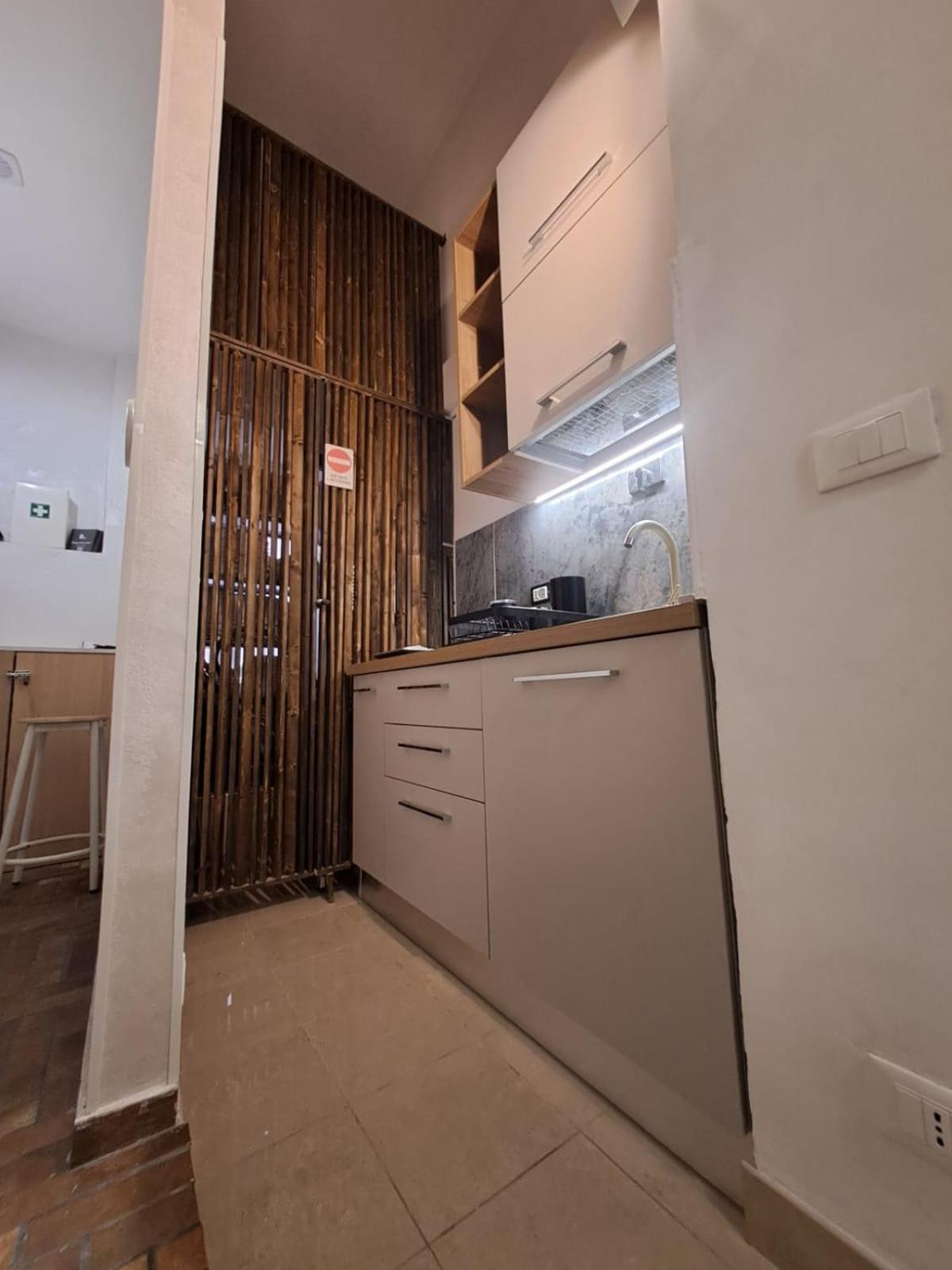 Emperooms Guest House Roma Dış mekan fotoğraf